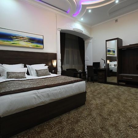 Lotte Palace Dushanbe Ngoại thất bức ảnh