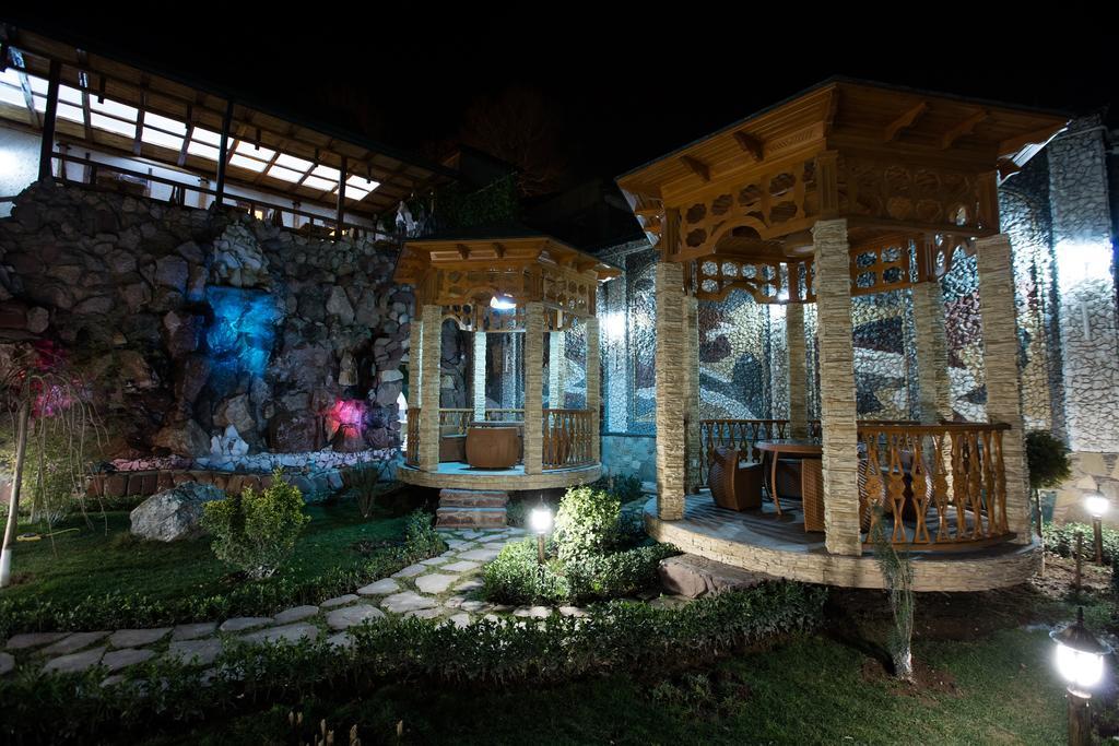Lotte Palace Dushanbe Ngoại thất bức ảnh