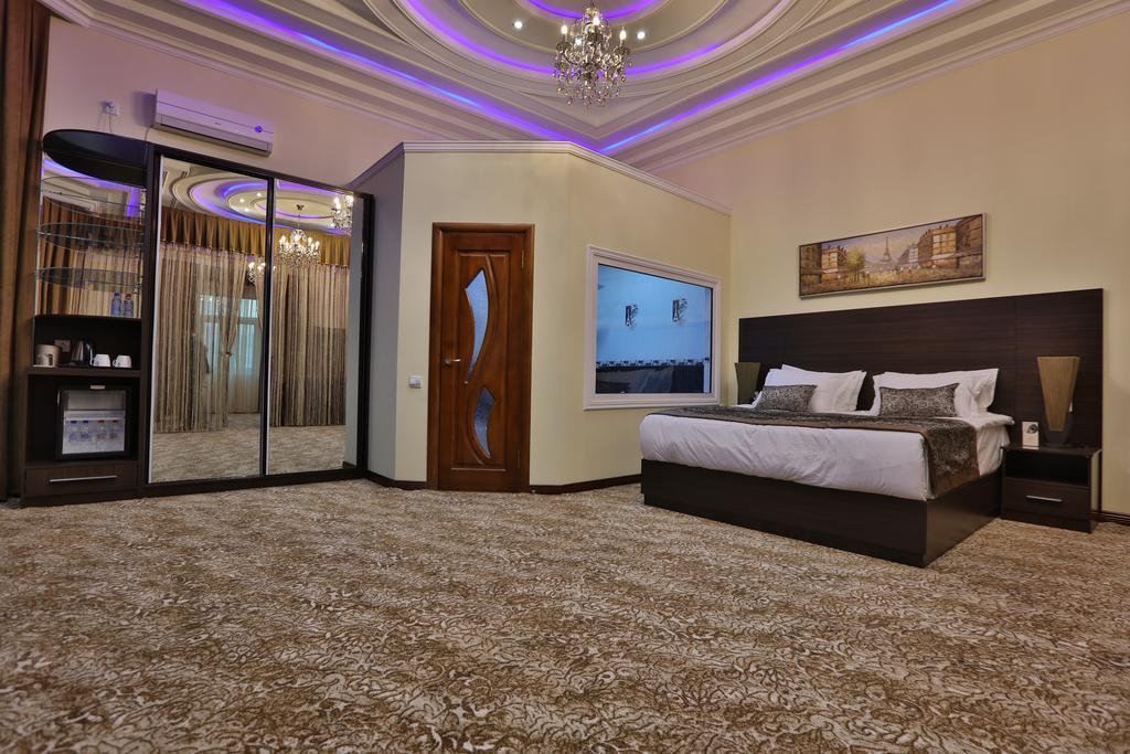 Lotte Palace Dushanbe Ngoại thất bức ảnh
