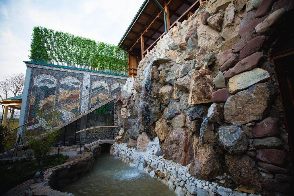 Lotte Palace Dushanbe Ngoại thất bức ảnh