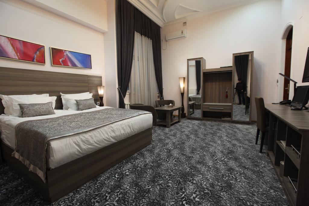Lotte Palace Dushanbe Ngoại thất bức ảnh