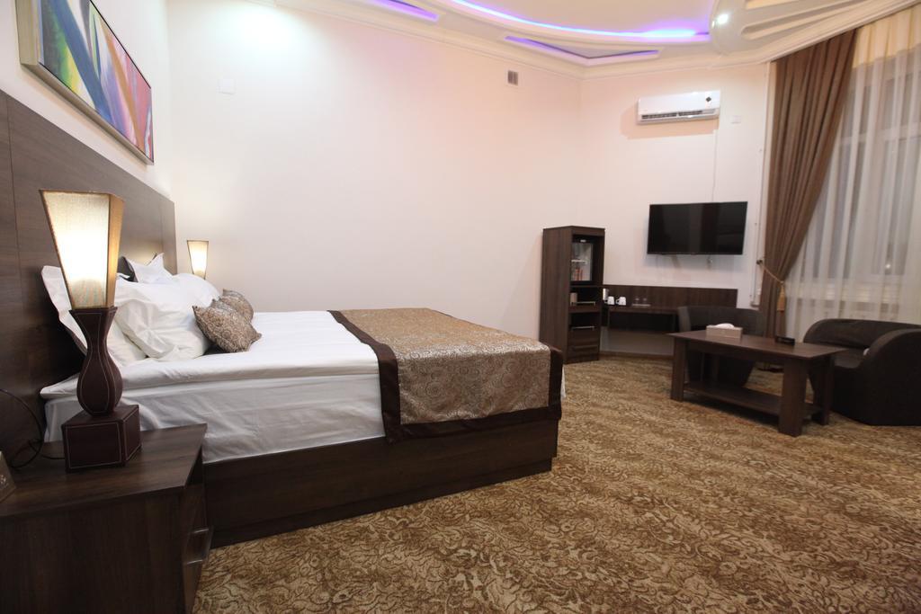 Lotte Palace Dushanbe Ngoại thất bức ảnh