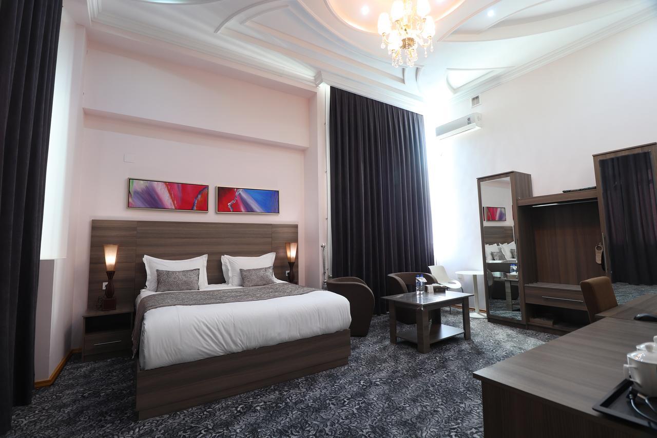 Lotte Palace Dushanbe Ngoại thất bức ảnh