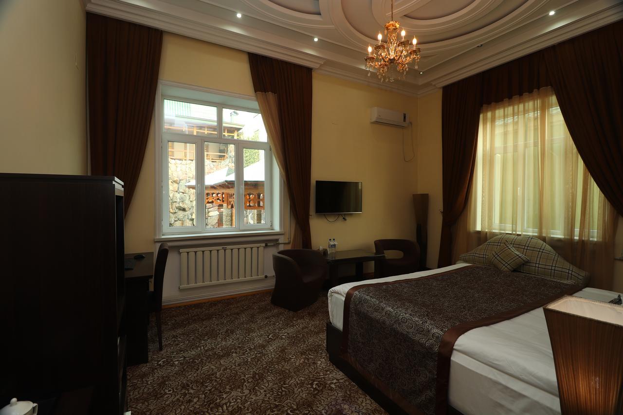 Lotte Palace Dushanbe Ngoại thất bức ảnh
