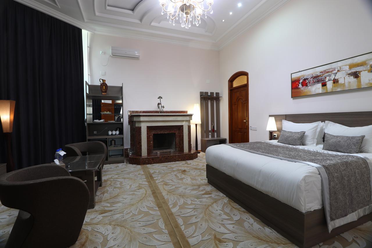 Lotte Palace Dushanbe Ngoại thất bức ảnh