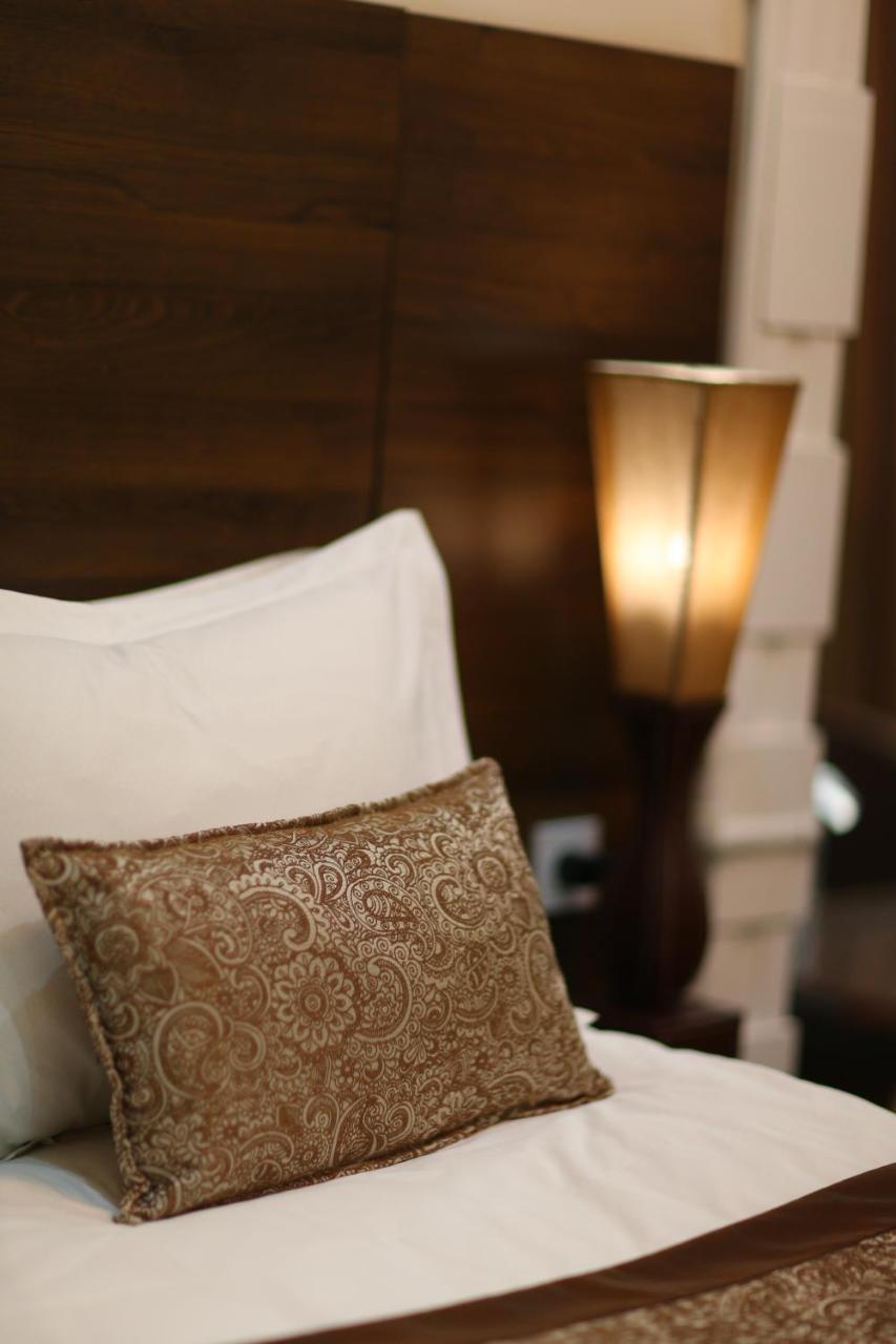 Lotte Palace Dushanbe Ngoại thất bức ảnh